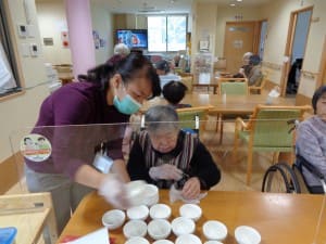 実習生ご利用者さま昼食盛付