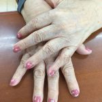 指先から春をキャッチ♡